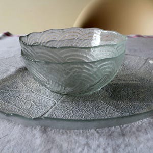 Vintage Arcoroc 2 glass bowls or serving plate glass plate pastry plate, offering plate Lumiarc Arcoroc France