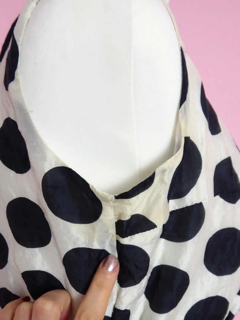 uk 8 10 80s 90s polka dot sleeveless skater silk dress with elastic waist vintage spotty dress in white and black