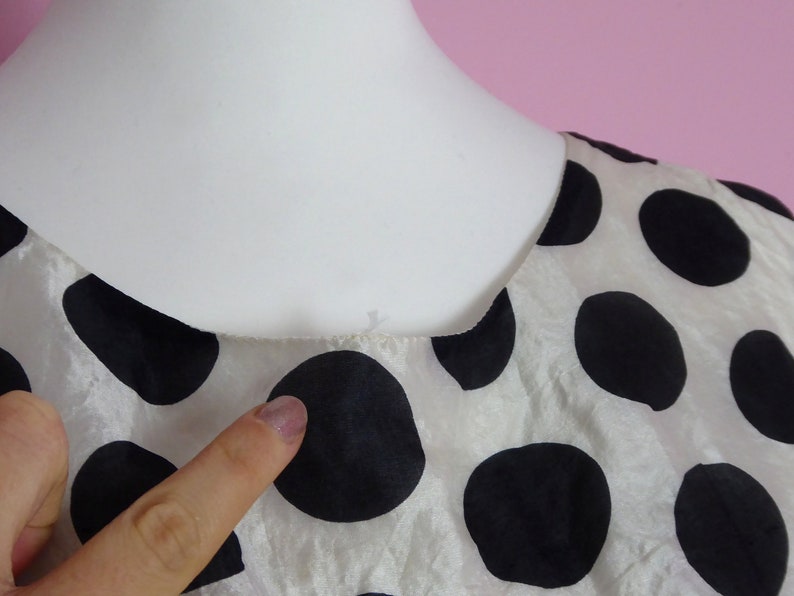 uk 8 10 80s 90s polka dot sleeveless skater silk dress with elastic waist vintage spotty dress in white and black