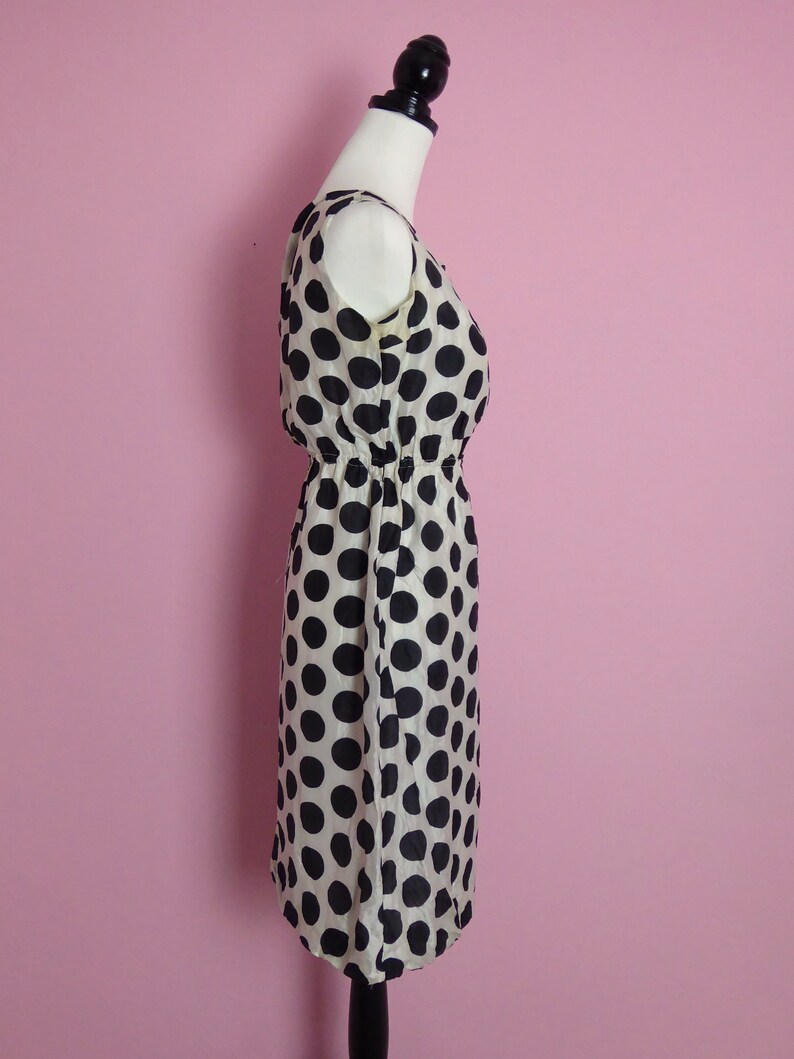 uk 8 10 80s 90s polka dot sleeveless skater silk dress with elastic waist vintage spotty dress in white and black