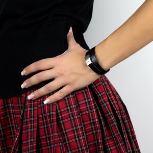 Leather Bracelet "Less Is More" / Wrap Leather Cuff / Black Elegance / Christmas Gift / Fashion Jewellery / Gift for her / Natural bild 4