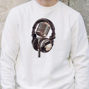 Microphone With Headphones Machine Embroidery Pattern Retro Mic With Music Design Digital File PES DST JEF