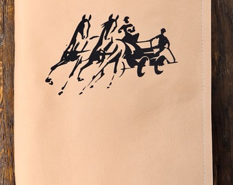 Horse passport folder in light brown leather with carriage for up to 7 passports