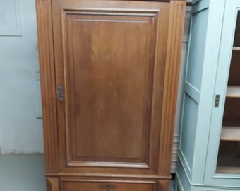 Antique cabinet with 1 door, 1 drawer in solid oak wood