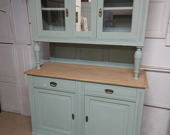 Shabby Chic buffet cabinet in farmhouse green chalk paint