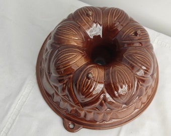 Große Keramikbackform braun Kranz Gugelhupf
