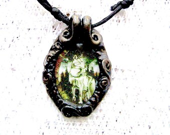 Wolf Wisdom, Indie-Pendant Collection