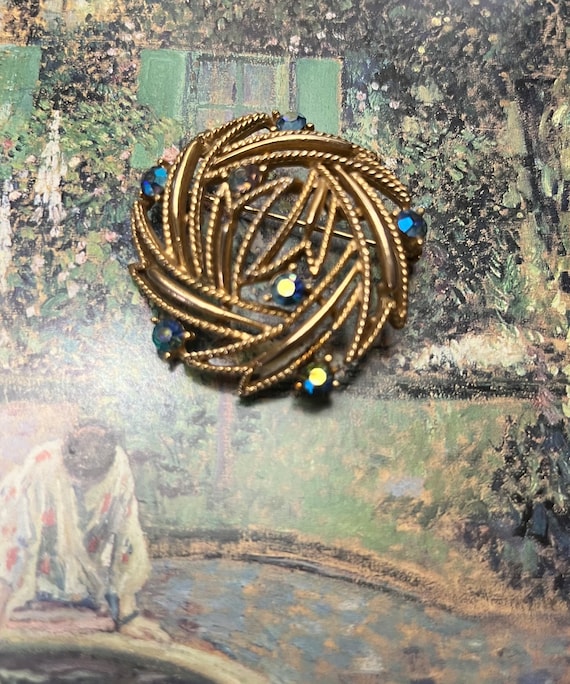 Vintage Signed Lisner Brooch Gold and Blue