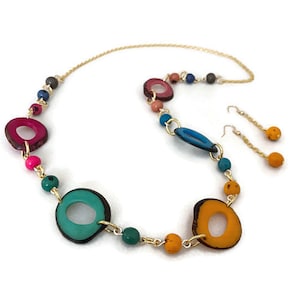 Tagua Necklace and Earrings in Multi Color Tag648, Tagua Nut Jewelry, Vegetable Ivory Necklace in Pink, Green, Blue, Orange