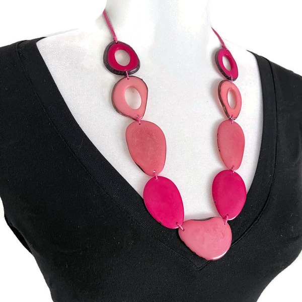 Collier noix de tagua en rose TAG714, collier en ivoire végétal, bijoux bio faits main en tagua