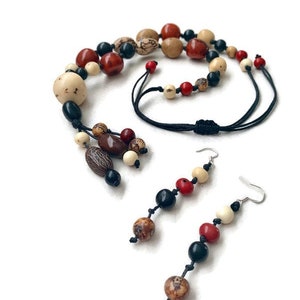 Ethnic Tagua Necklace and Earrings in White, Beige, Orange, Black TAG600, VegetableIvory Necklace, Tagua Nut Necklace Set, Organic Jewelry