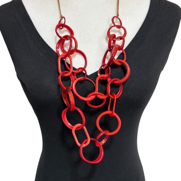 Collar largo de tagua en color rojo TAG796, collar largo asimétrico de 2 hebras con largo ajustable, joyería de nuez de tagua roja