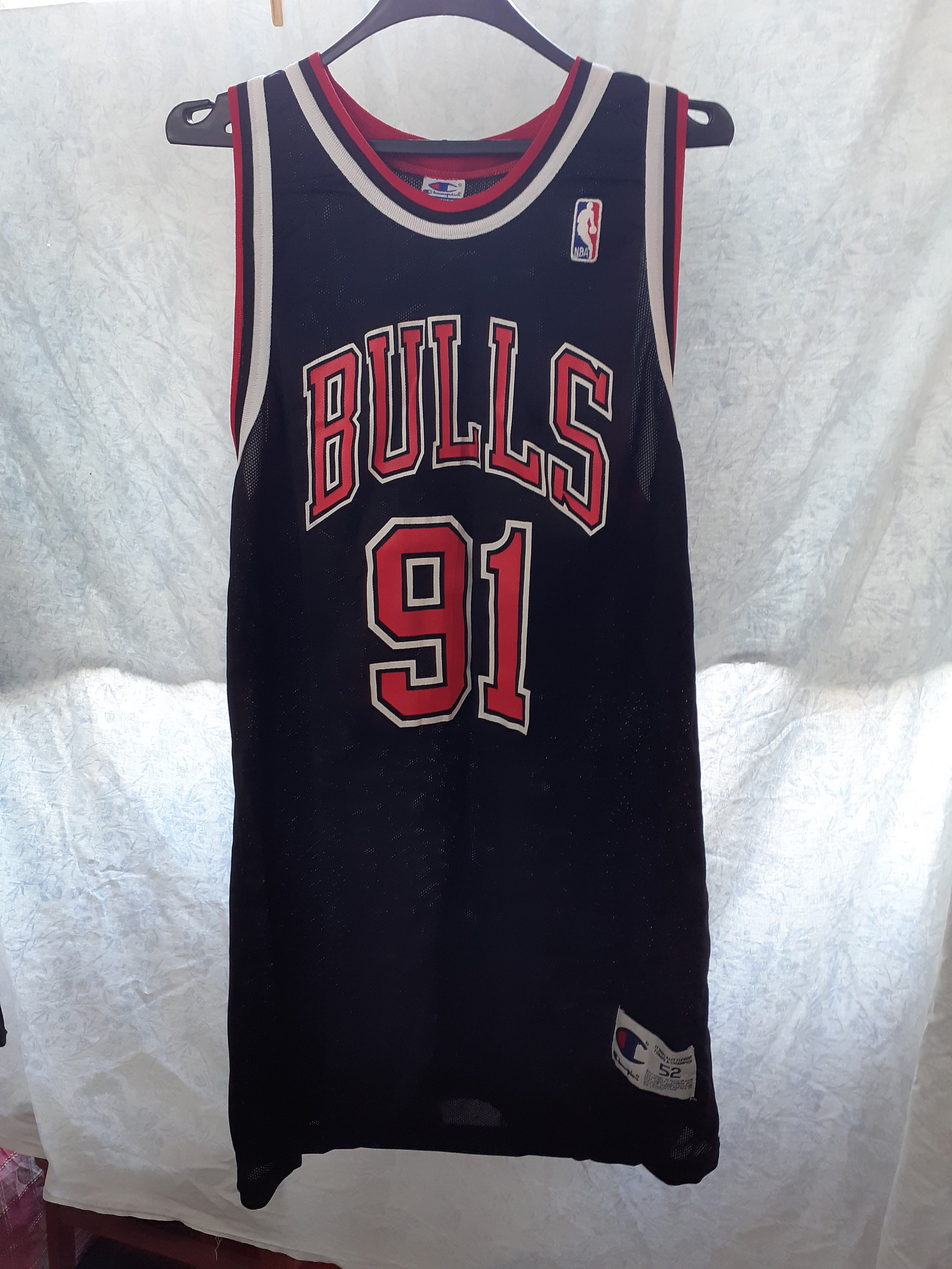 Vintage 90s NBA champion Chicago Bulls Dennis Rodman #91 reversible jersey  Sz 52