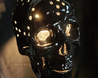 Black Ceramic Skull Pendant Lamp: Creepy Halloween Decor