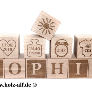 Buchstabenwürfel als Geschenk zur Taufe oder Geburt Bild 1