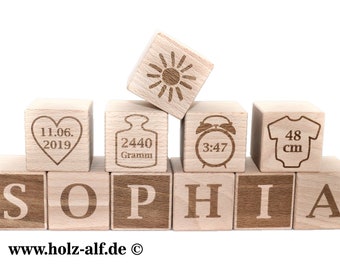 Buchstabenwürfel als Geschenk zur Taufe oder Geburt