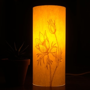 Lampada da comodino con fiori di carta, lampada giapponese da meditazione Zen Cottage, lampada lanterna Wabi Sabi con natura primaverile, arredamento da fattoria