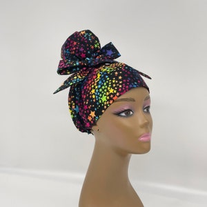 NICEROY HIGH BUN regenboogsterren scrubmuts, scrubmuts paardenstaart, scrubmuts voor vrouwen, operatiemuts, scrubmuts voor verpleegkundige, scrubmuts voor verpleegkundigen,