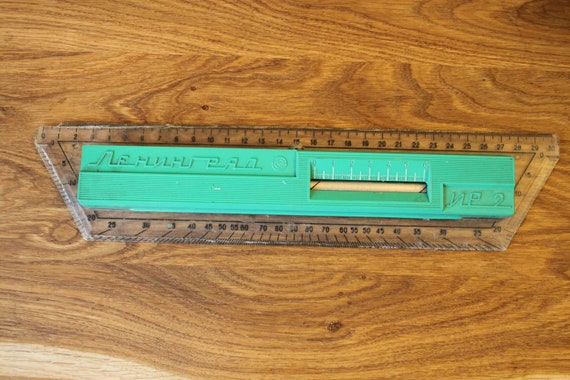 Vintage Soviet Drawing Ruler-Leningrad IR 2 in original case from 80/'s \u041b\u0435\u043d\u0438\u043d\u0433\u0440\u0430\u0434 \u0418\u0420 2