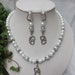 see more listings in the Collares de perlas disfraz blanco section