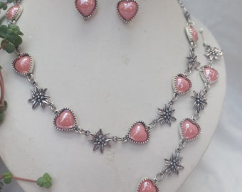 Mega cute traditional costume jewelry necklace with porcelain heart cabochons + edelweiss - color choice