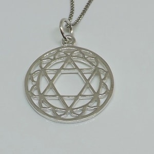 Sterling Silver Anahata Heart Chakra Fourth Chakra Yoga Pendant 18&quot; Silver Chain Yoga Meditation Chakra Healing Jewellery Gift for Her