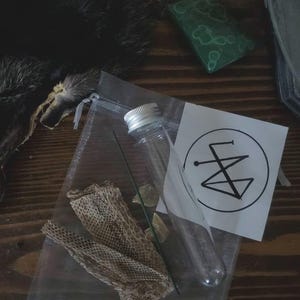Kit de pots de sorts protecteurs pour peau de serpent