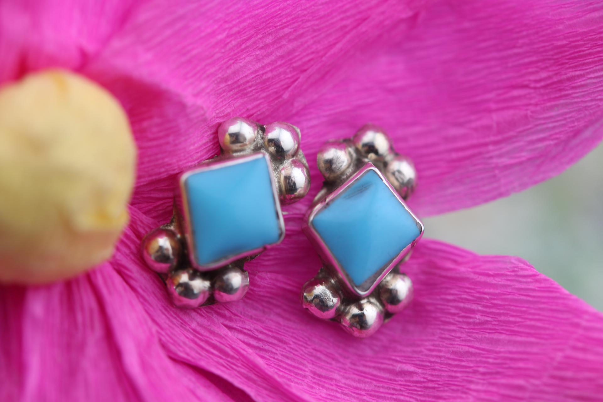Native American Earrings Handmade by Zuni Pueblo Artist Fred
