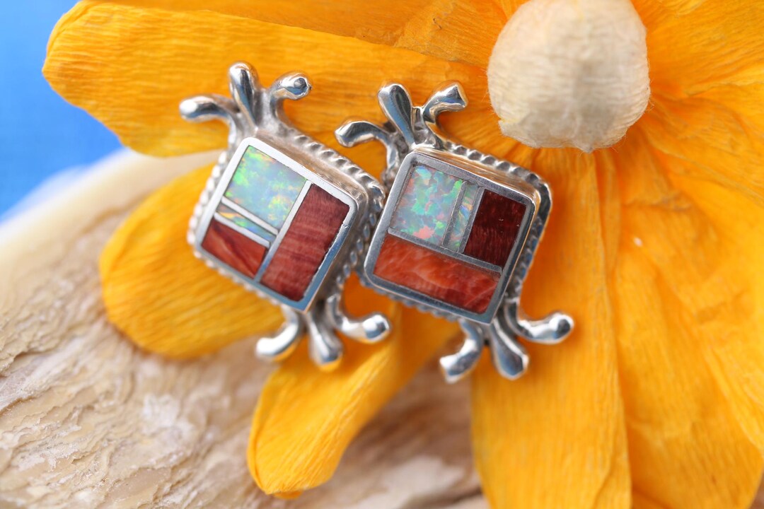 Handmade Spiny Oyster Shell Earrings by Native American Navajo Artist ...