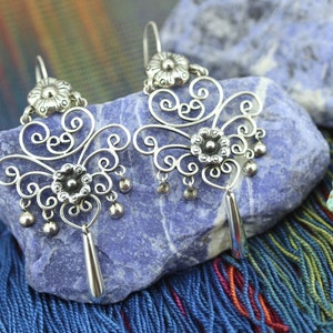 Handmade Filigree Earrings by Award Winning Artist Carlos Ortega