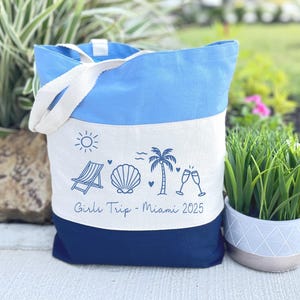 Girls Trip 2025 Tote Bag, Girls Weekend Tote, Road Trip Tote Bags, Girls Trip, Girls Trip Party Bag, Girls Weekend, Girls Travel Group Bag