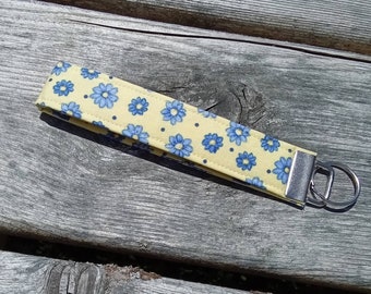 Floral Key Fob Wristlet: Cotton Fabric Keychain
