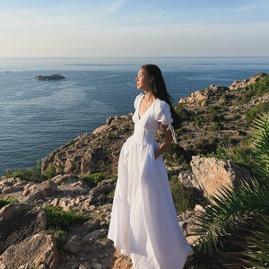 Linen Wedding Dress Open back with lace decoration - Classic Fairy Princess Wedding Gown - Personalized Special occasion Fomal Godess Outfit