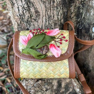 Cartera minimalista para mujer con cinta bordada • Monedero bordado Regalo de graduación regalos personalizados para ella Arte de cinta