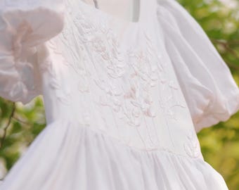 Linen Wedding Dress -  Classic Wedding Gown - Puffle Short Sleeve Square neckline gathered Skirt Elopement Gown