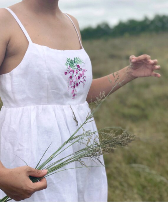 ROBE EN LIN BLANCHE avec petite ceinture brodee Robe longue en lin Robe longue en lin pour femme Une robe Vetements de detente Etsy France