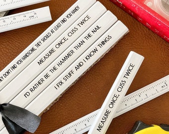 Geschenk für Tischler, Personalisierte Zimmermannsstifte, Zimmermannsstifte mit Gravur, Geschenke für Papa, Messen Sie einmal zweimal geschnitten, zweimal Cuss, gravierter Bleistift
