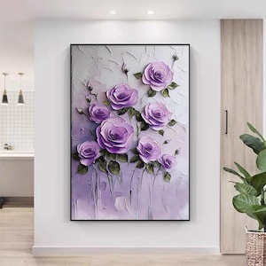 Pintura a óleo de flor roxa feita à mão sobre tela, textura cremosa, abstrata, emoldurada, arte de parede de rosas, sala de estar, pintura de flores minimalista personalizada