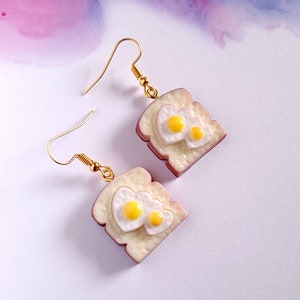 Egg and Toast earrings, bread, breakfast, sunny side up, Cute earrings, realistic food earrings, resin plastic miniature food, novelty gift