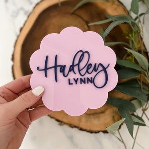 Scalloped Acrylic Baby Name Sign, 3D Name Plaque, Hospital Name Sign for Birth Announcement, Baby Name Sign, Newborn Announcement, Two Tone