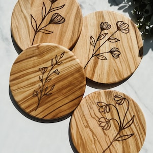 Wildflower Coaster Set, Set of 4, Wooden Coasters, Olive Wood, Wood Grain, Floral
