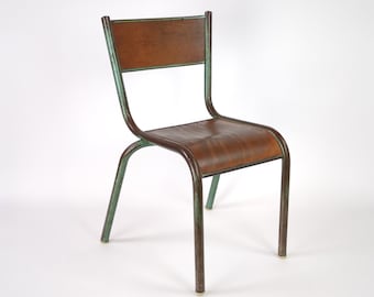 Français Mullca 510 chaise d'enfant, chaise d'école pour enfants vintage, chaise en métal et bois du milieu du siècle, chaise de bureau en fer industrielle des années 1950, décoration d'intérieur