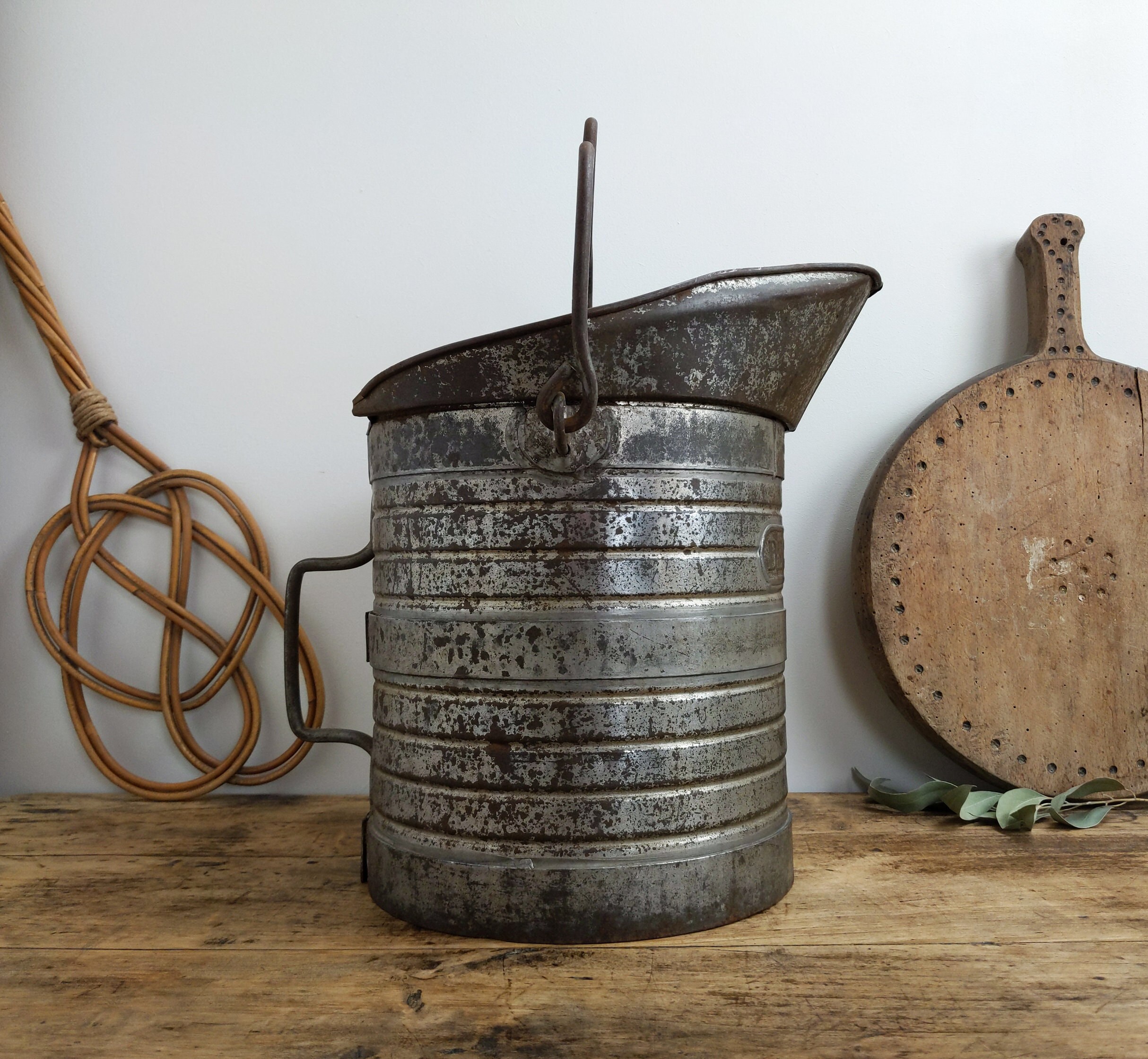 Vintage Français Primitive Maison de Campagne Ferme Métal Conteneur Mesure Parfait Pour Shabby Chic