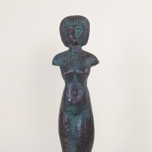 Französischer Louvre Museum Paris Kunstharz Reproduktion Figur einer Ägypterin Bild 6