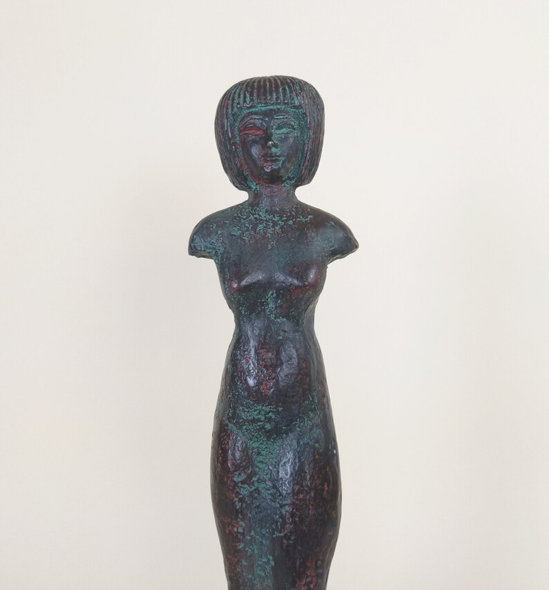 Musée du Louvre français Paris Reproduction en résine Figure de femme égyptienne image 1