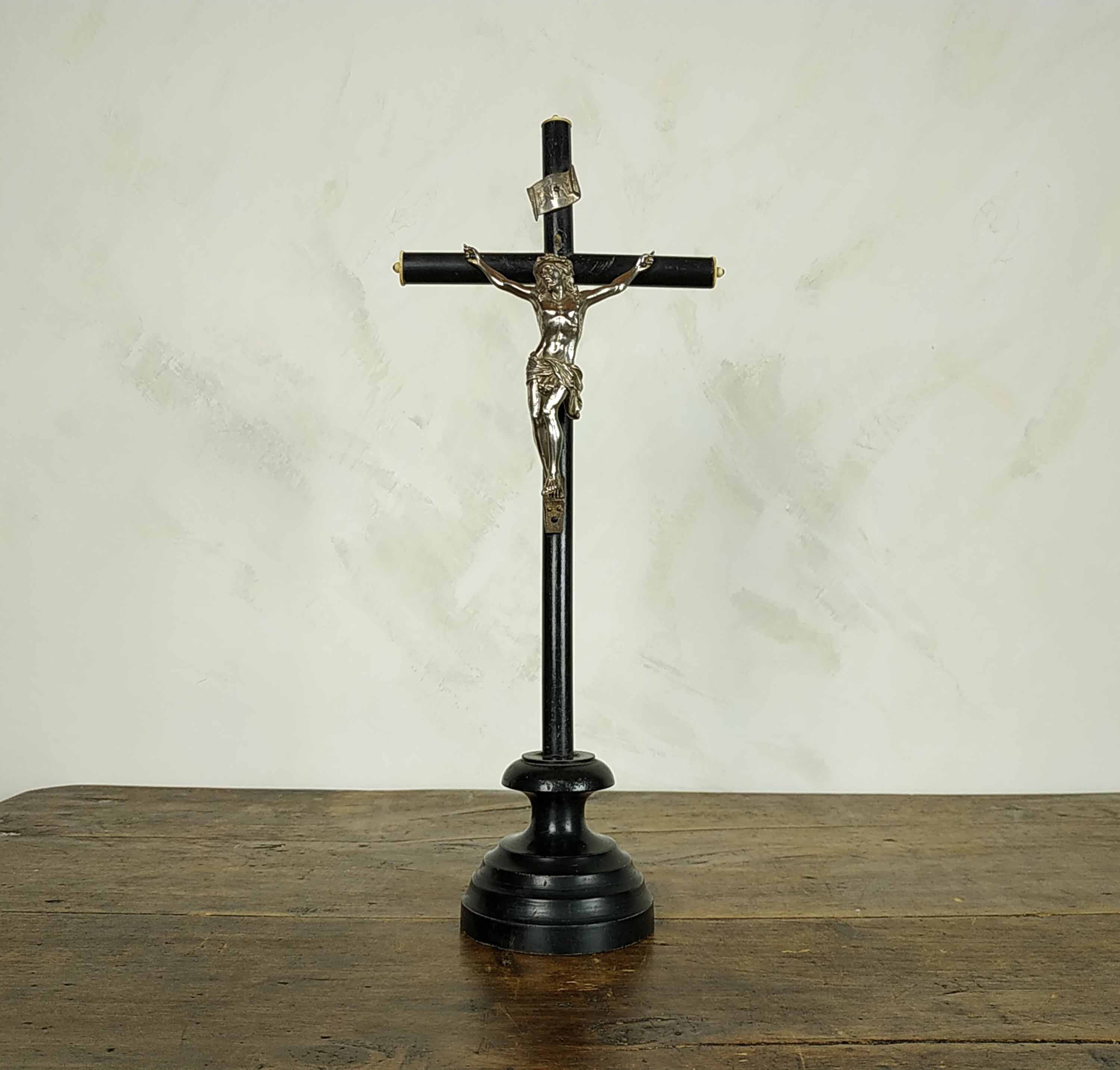 Antique Français Bois Éboné Métal et Os Jésus Crucifix, Napoléon 3 Crucifix de Deuil, 19Ème Siècle V