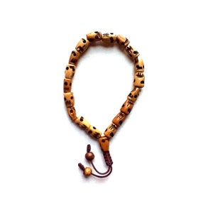 Skull wrist shop mala