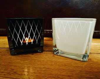 Hessian diamond-patternGerm tea light black and white (including 1 tea light candle)