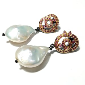 Pendientes barrocos de perlas colgantes, pendientes colgantes de rubíes, joyas llamativas de oro vermeil, pendientes de novia