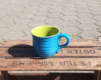 Tee und Kaffeebecher blau türkis / grün